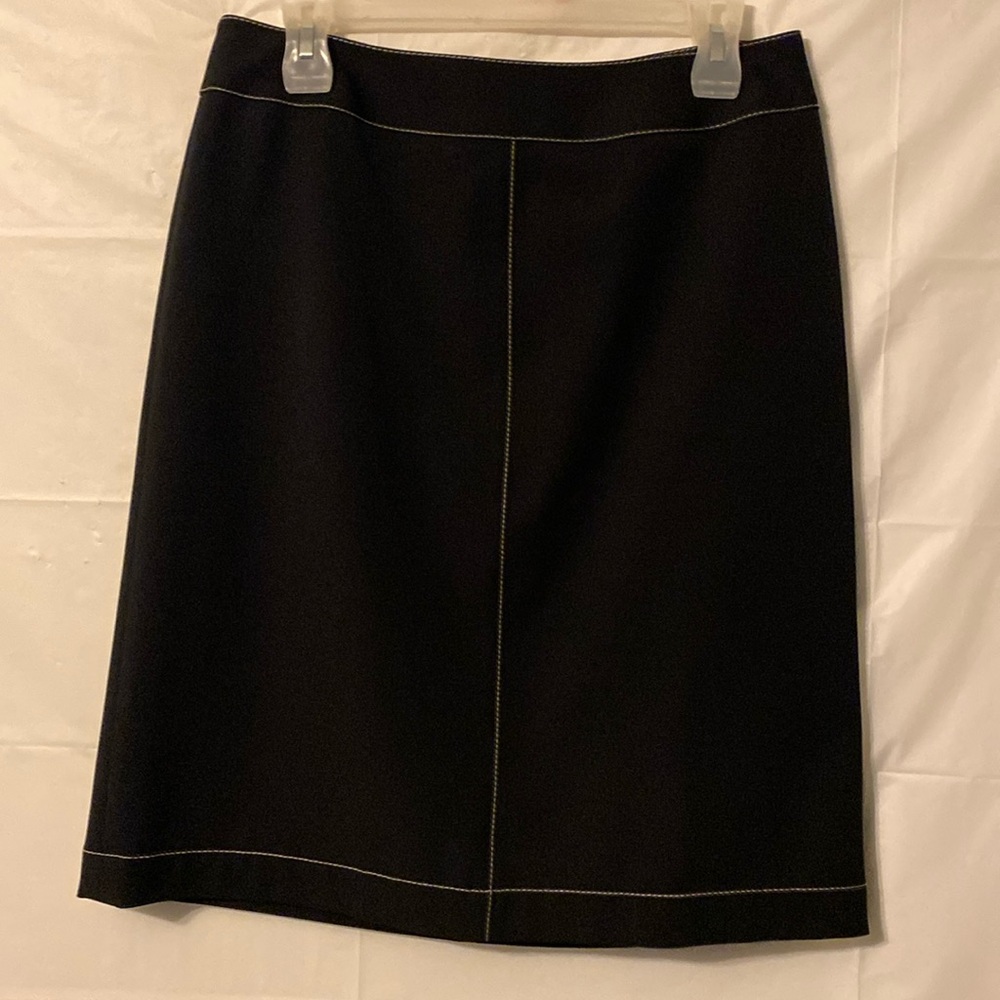 Caslon size 10 (fits like 8)black skirt with white top stitching. Fully lined.